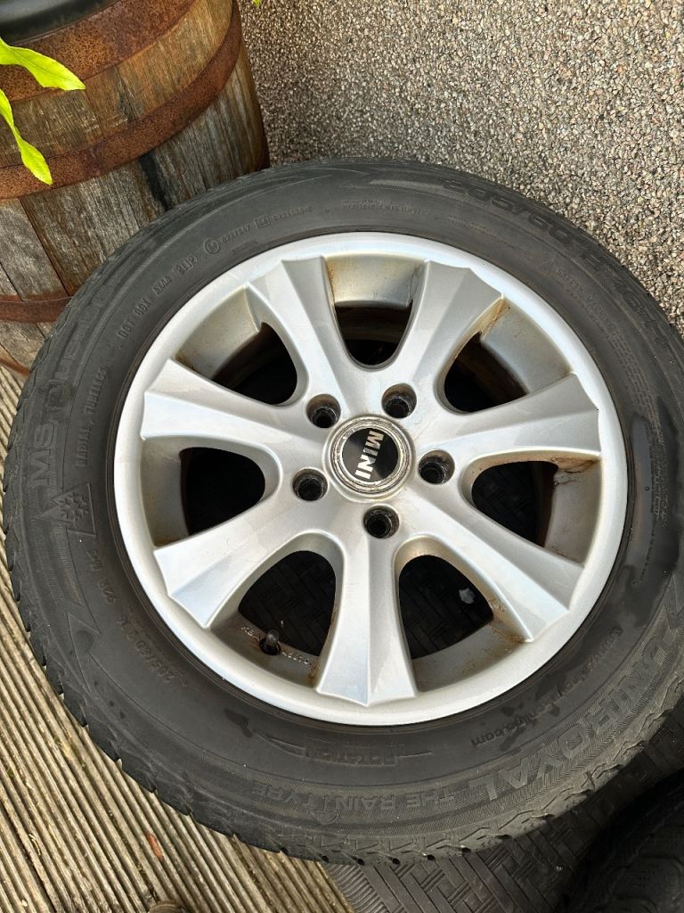 4 mini alloy wheels with * winter tyres