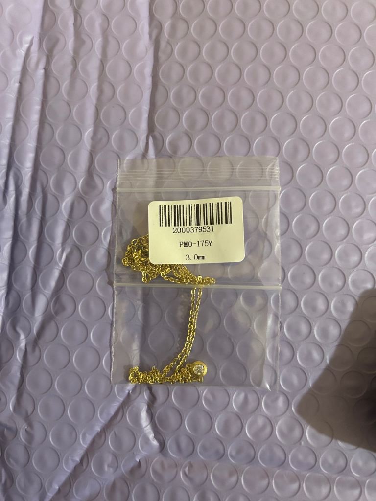 14ct gold Chain with diamond Pendant