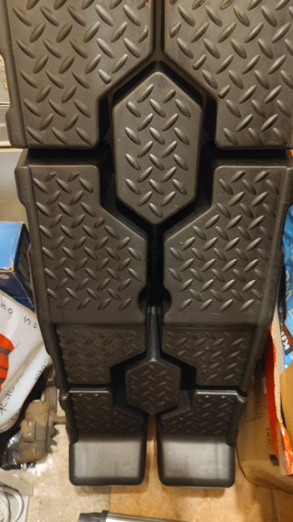 Car Ramps Antiskid Working Plastic Support 2pcs Load 2500KG Car Maintenance