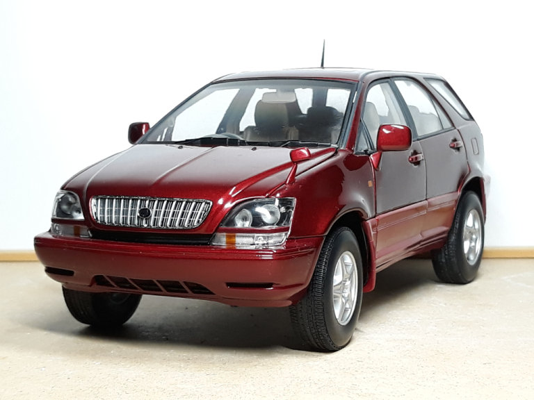 Toyota Harrier - AutoArt - 1/18 scale model car