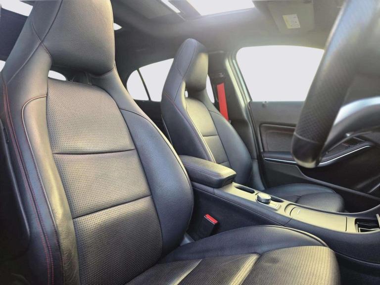 2016 Mercedes-Benz GLA GLA 220d 4Matic AMG Line 5dr Auto [Prem Plus] ESTATE DIESEL Automatic