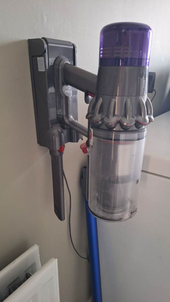 Dyson cordless hoover and parts