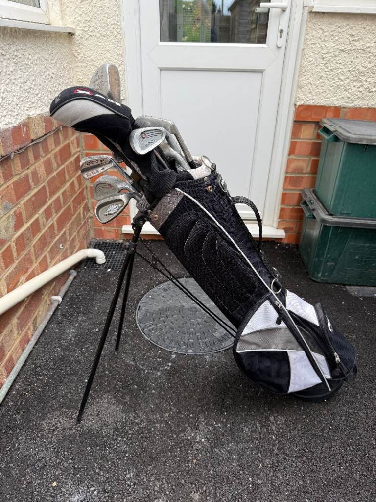 Full set of men's golf clubs with bag