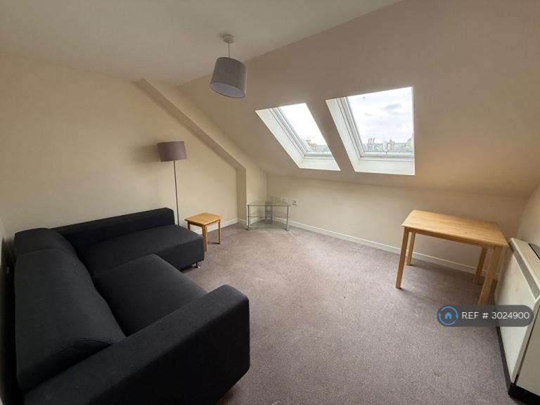 1 bedroom flat in John Knox Court, Aberdeen, AB24 (1 bed) (#3024900)