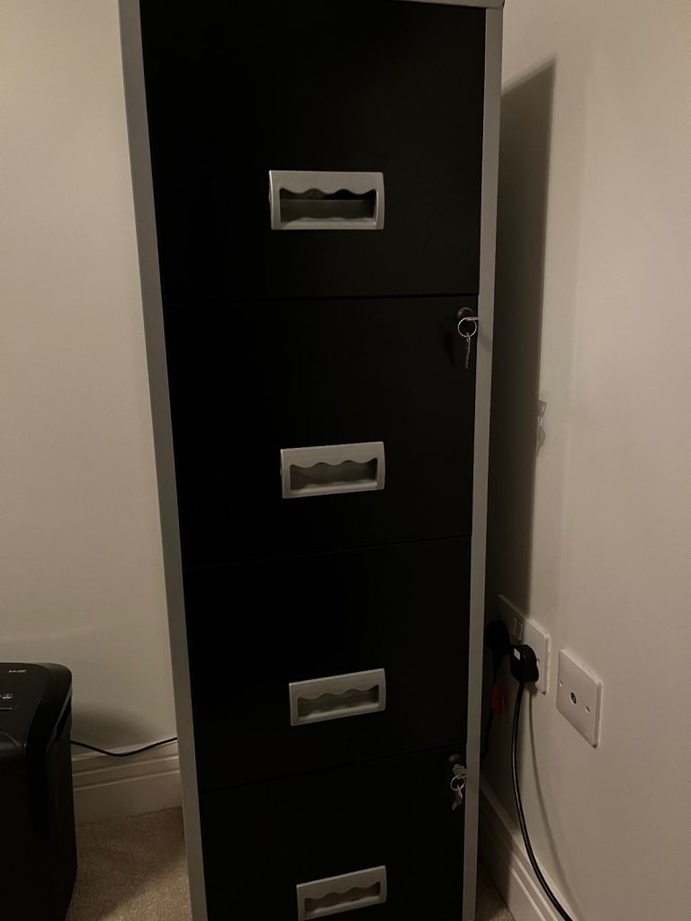 4 drawer locking steel filing cabinet 
