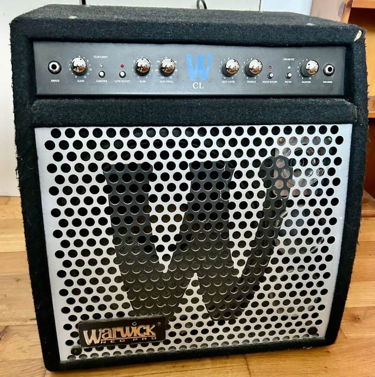 Warwick CL 150 Watt Bass Combo Amp (12" Celestion speaker, fan-cooled) fully working
