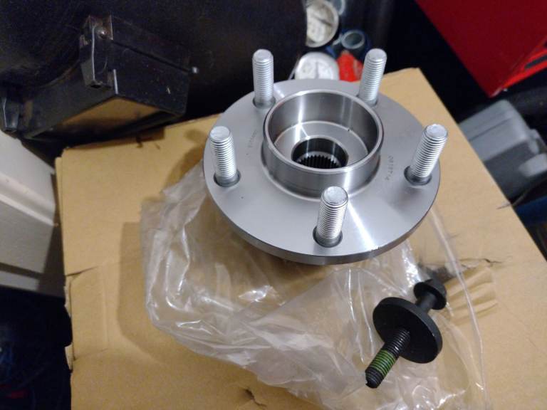 FORD FOCUS Front hub/wheel bearing kit 2004-2012