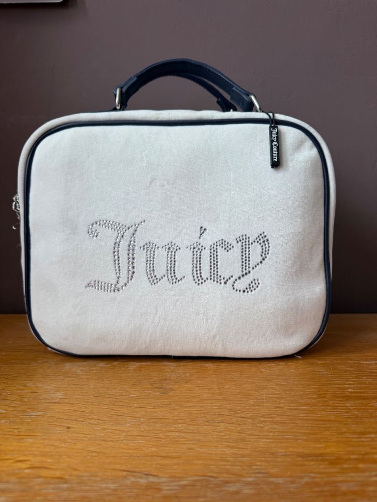 Juicy Couture White Vanity Case / Small Bag - Good Condition