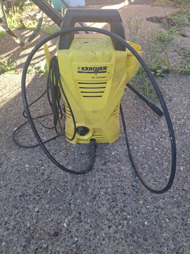 Karcher K2 compact pressure washer jet wash 