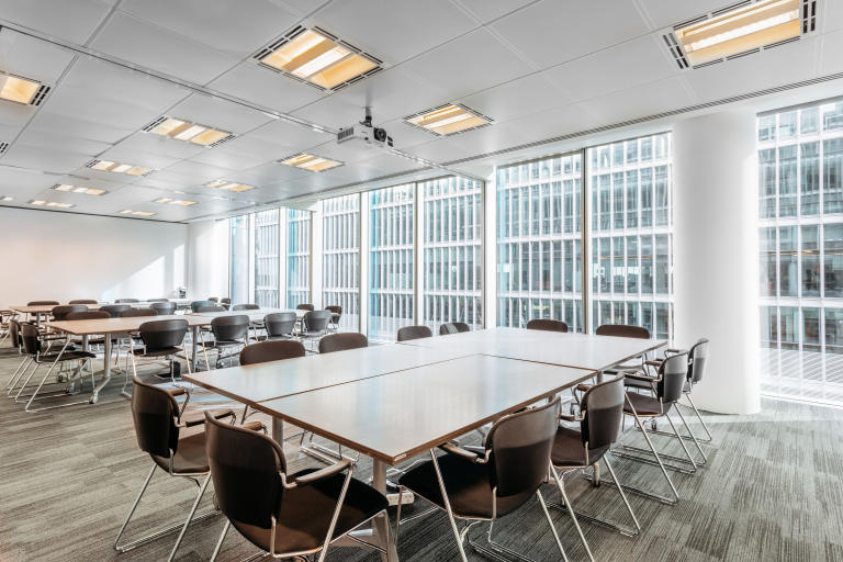 London - W26BD \ All-Inclusive Office Space for 4 Workstations