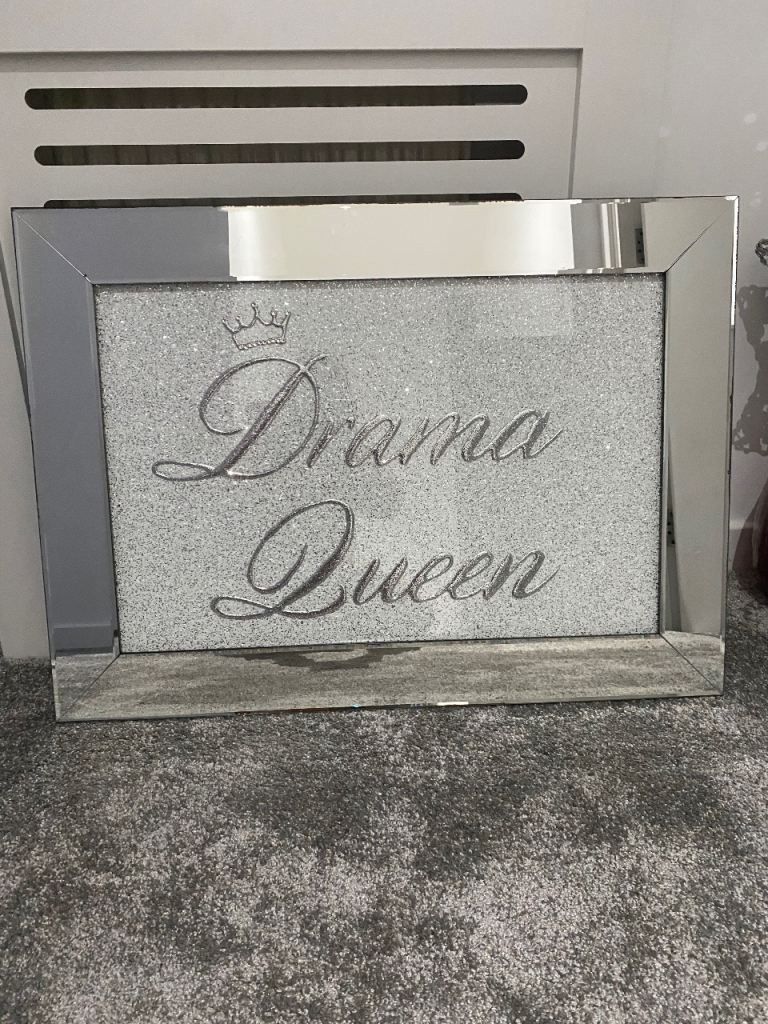 Drama queen mirror 