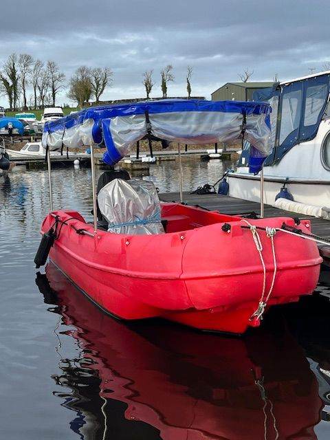 Red Whaly 455R Boat – Good Condition 