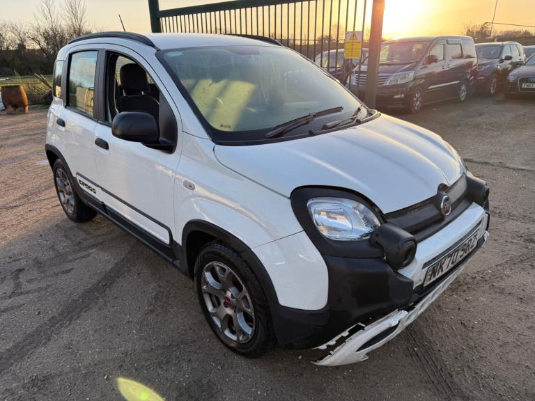 2020 Fiat Panda 1.0 Mild Hybrid City Cross Accident Damaged Salvage HATCHBACK Petrol Manual