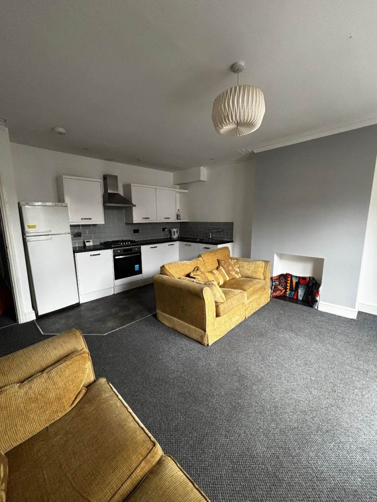 3 Bedroom Maisonette on East St BS3