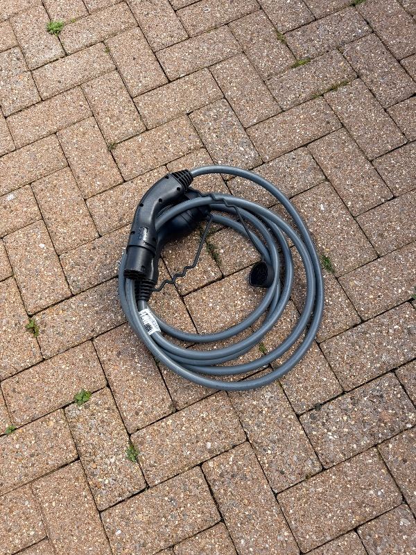 EV charging lead, excellent condition 