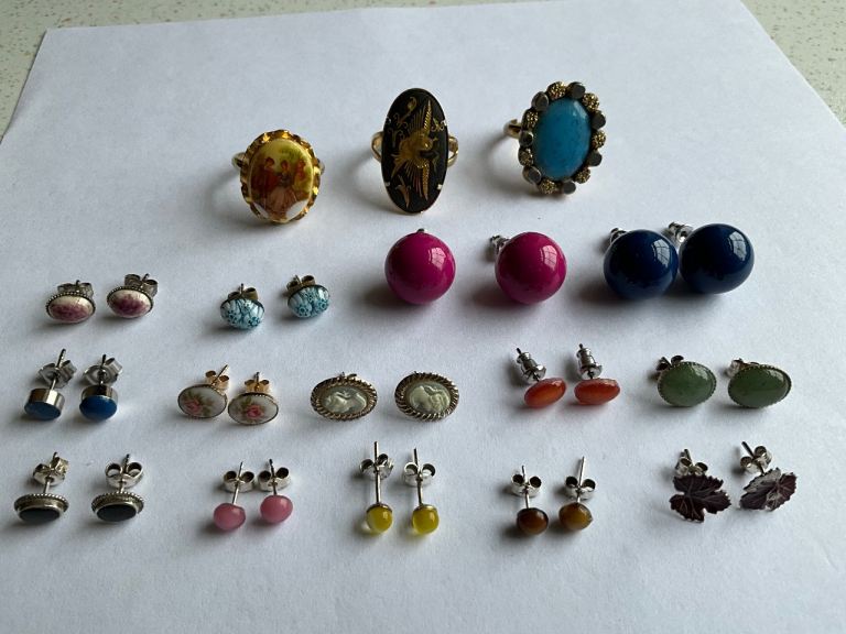 Vintage Assorted Costume Jewellery Bundle Job Lot of 14 pairs of Earrings and 3 Large Rings