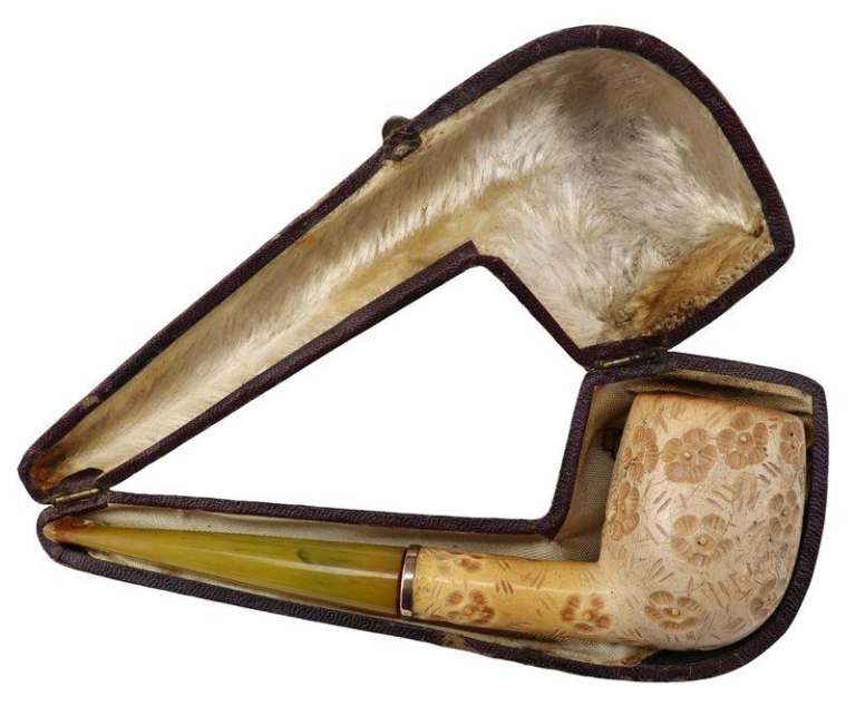 Early 20th Century meerschaum tobacco pipe
