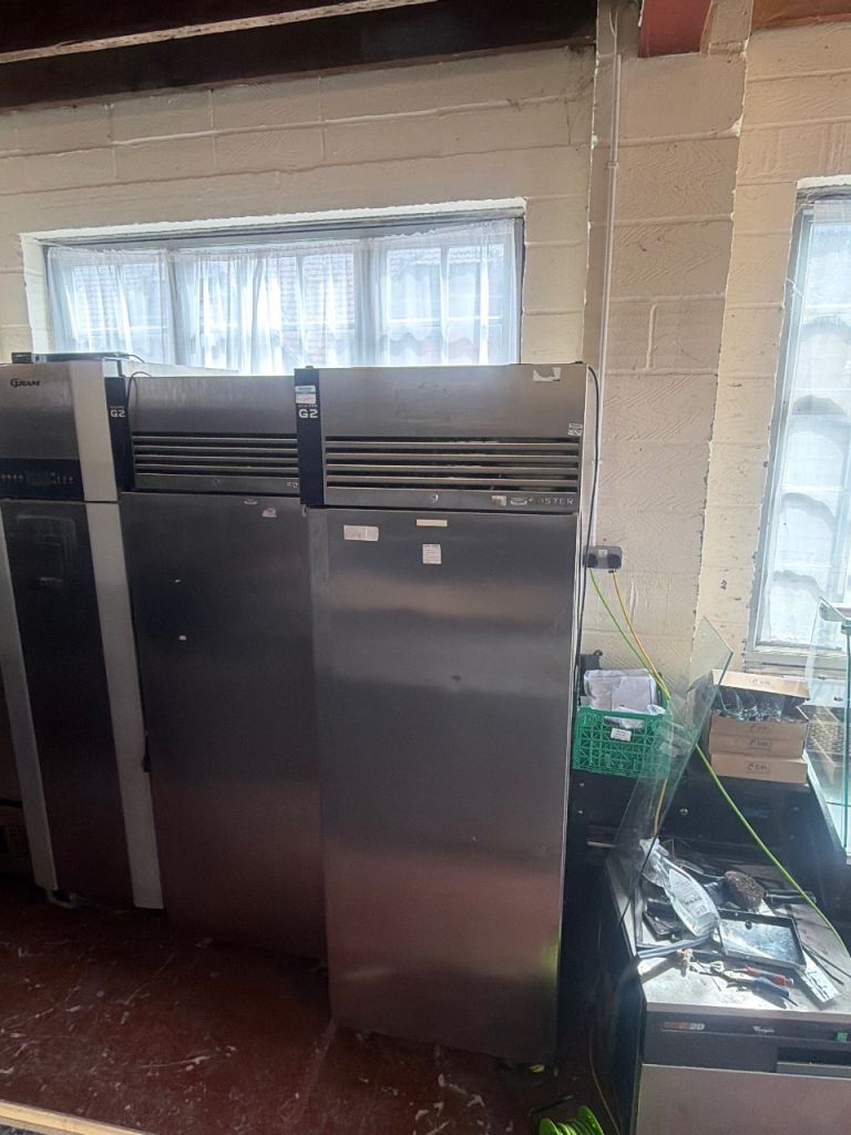 Commercial single door foster fridge cafe shop restaurant takeaway 