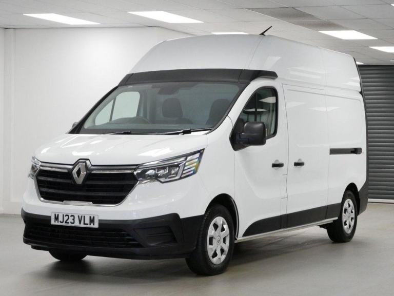2023 RENAULT TRAFIC 30 2.0 BLUEDCI 150 BHP LH LONG HIGH ROOF BUSINESS PLUS +
