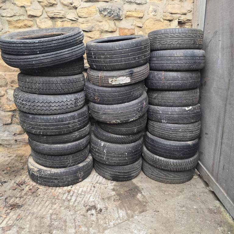 Free Mix of new and part-worn tyres