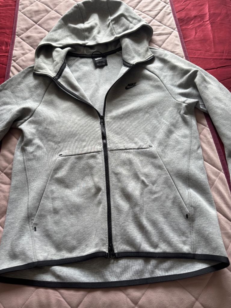 Nike Tech Fleece Hoodie – Grey, Size S, Good Condition