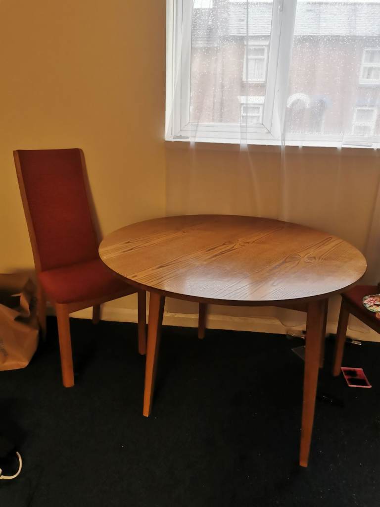 Wooden round table with 2 chairs 