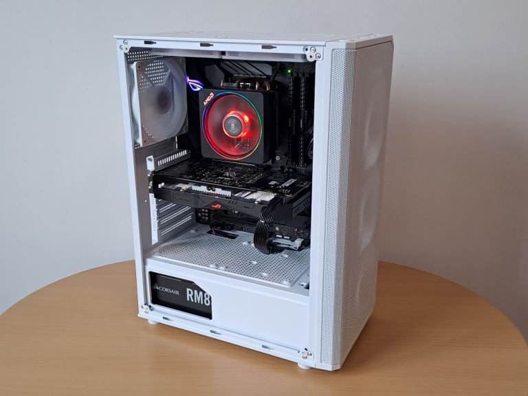 Ryzen 5 1600 AMD RX 470 500GB NVME 16GB RAM Gaming PC