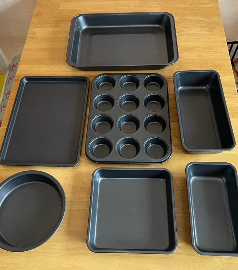 Set of 7- Nonstick Baking Tray Roasting Pan loaf tin Sandwich tin muffin tray 