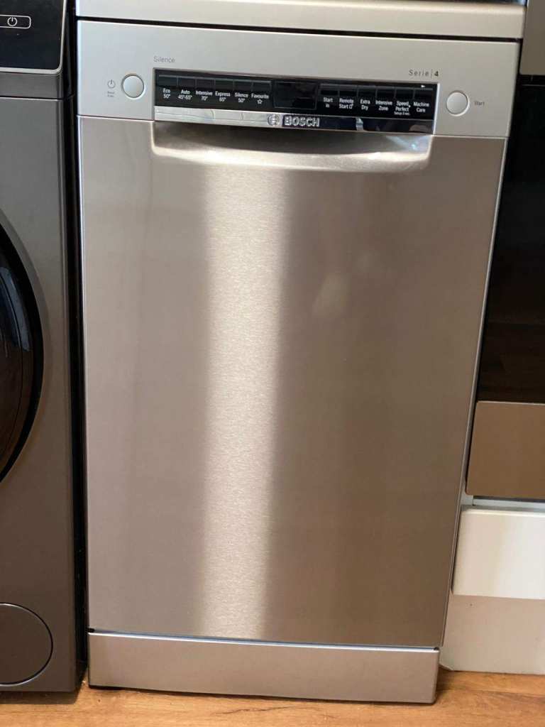 Bosch Serie 4 SPS4HKI45G Slimline 45cm Dishwasher — Silver — Excellent Condition