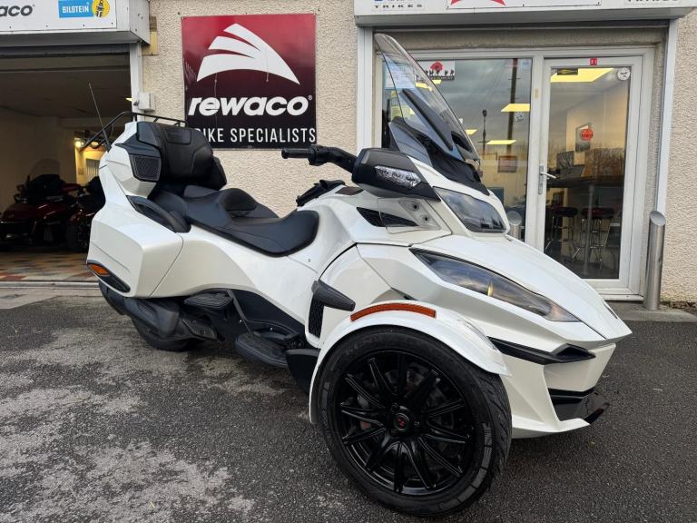 2018 Can-Am Spyder RT Limited Semi Automatic Trike 14,000 Miles 