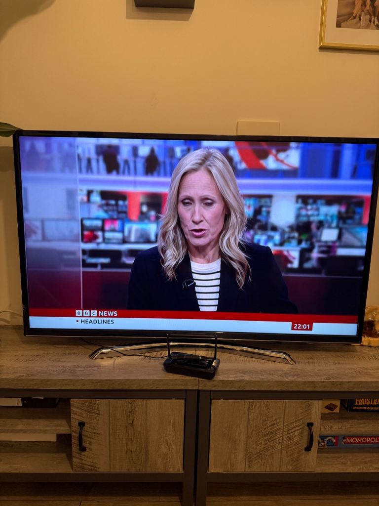 52 Inch Samsung smart tv in excellent working order 