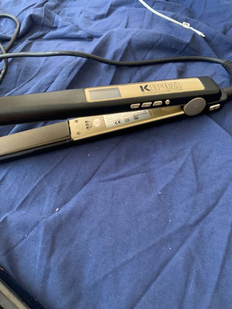hair straighteners 