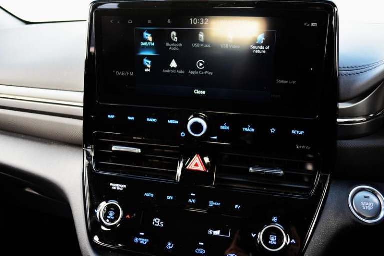 2021 Hyundai IONIQ 38.3kWh Premium Hatchback 5dr Electric Auto (136 ps) Automatic Hatchback Elect...