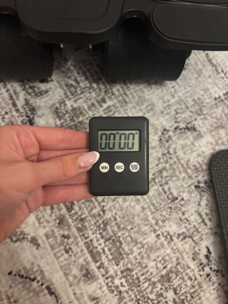 Abdominal wheel roller exercise machine 