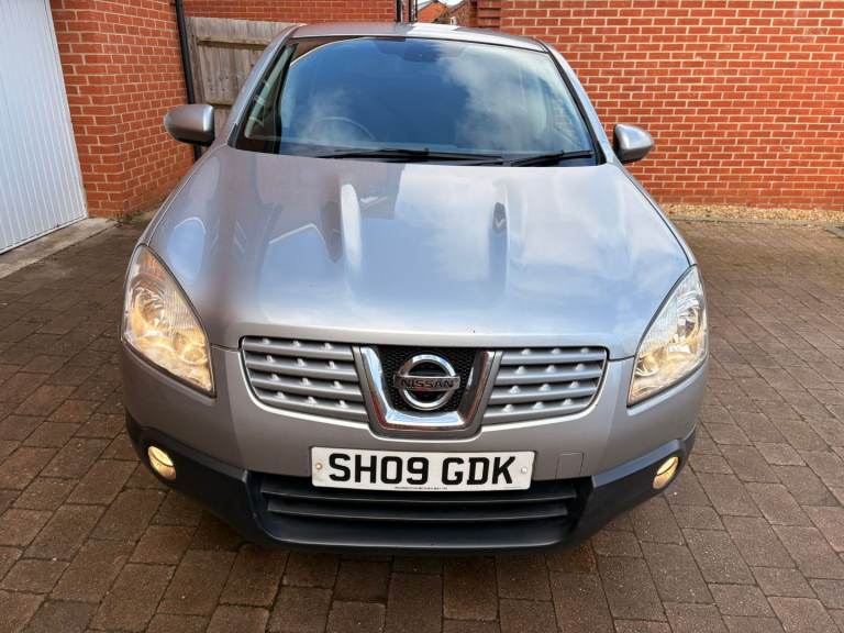 Nissan Qashqai (2009), silver, 1.5 diesel