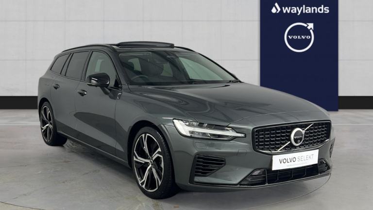 2025 Volvo V60 Ultra, T8 AWD Plug-in hybrid, Electric/Petrol, Dark Estate Petrol Parallel PHEV Au...