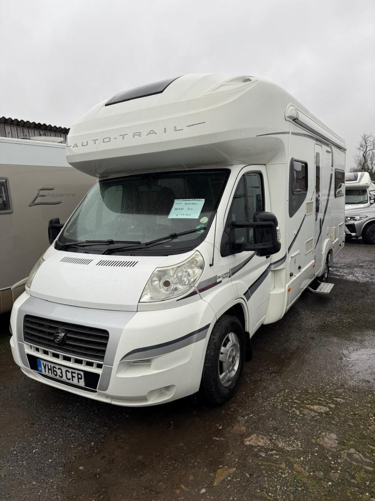 2013 - Auto Trail Apache 700 - 2.3ltr - 62,000 miles - 6 Berth / 4 Belts 