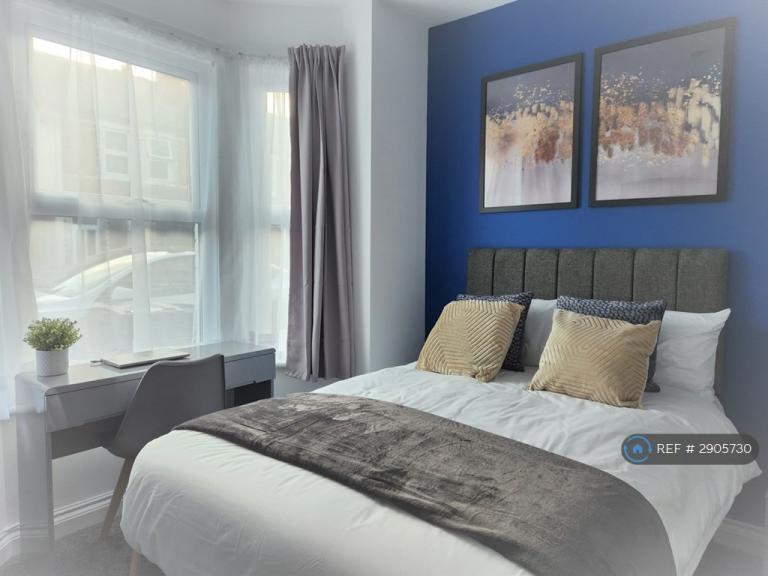1 bedroom in Salisbury Road, Reading, RG30 (#2905730)