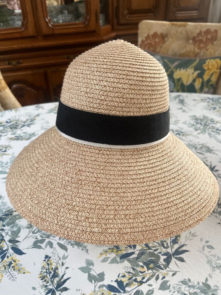 Comhats Beige Straw Hat with Black Ribbon – As New