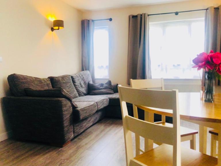 2 bedroom flat for rent.