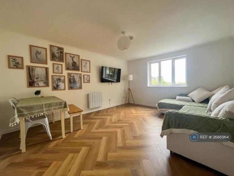 2 bedroom flat in Saerlys, Bangor, LL57 (2 bed) (#2686964)