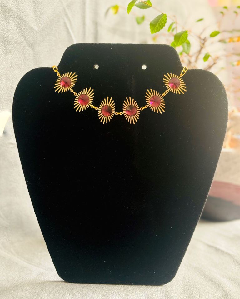 Brand new Jewelleries Free delivery near by