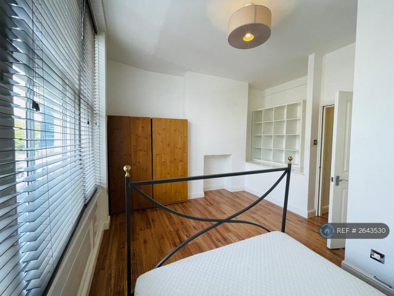 1 bedroom flat in Broomhill, Sheffield, S10 (1 bed) (#2643530)