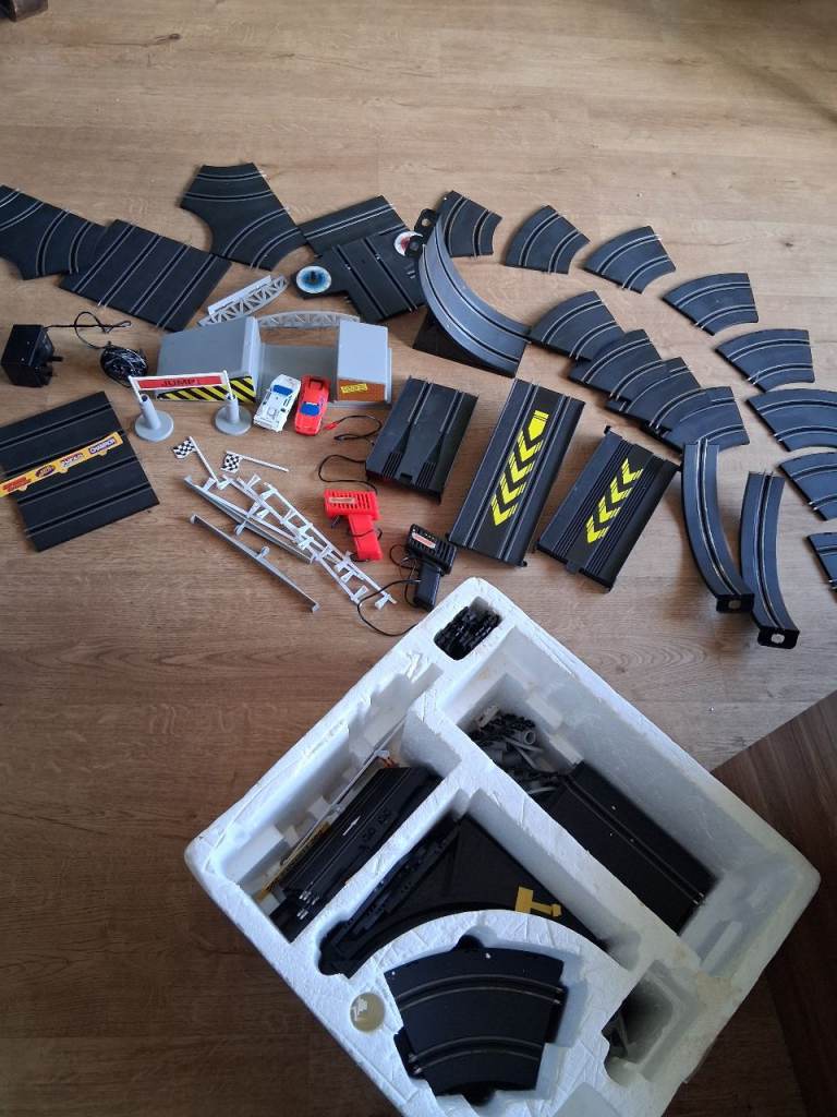 Racing Car Track - 'ARTIN Looping Fighters' 