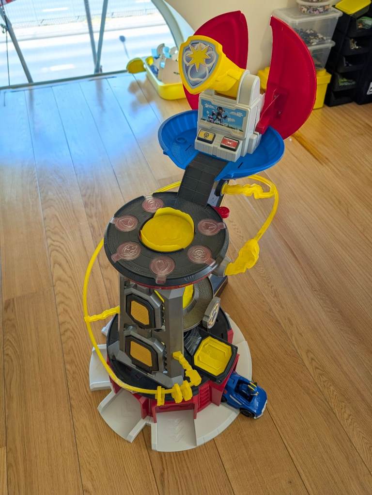PAW Patrol Mighty Lookout Tower