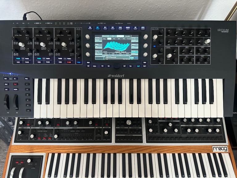 Waldorf Iridium Synthesizer Keyboard - As Good As New