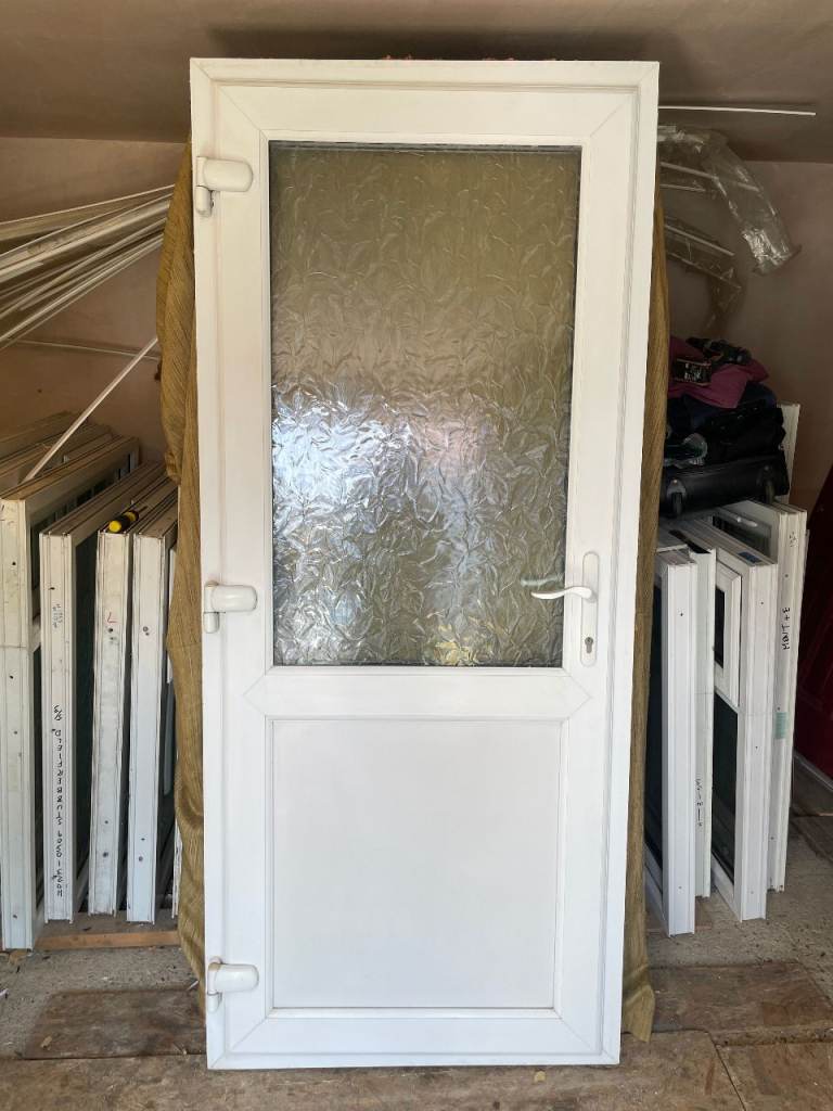 UPVC DOOR 206 x 89 cm - BEAUTIFUL UPVC DOUBLE GLAZED DOOR - OBSCURE GLASS**OPENS OUT** (REF: DX40)