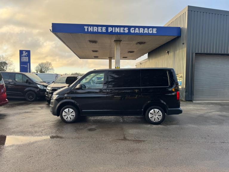 Volkswagen Transporter 2.0 TDI 110 L1 T28 Business 36,000 1 Owner FSH Inc Vat