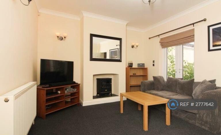 1 bedroom in Winchester Street, Taunton, TA1 (#2777642)