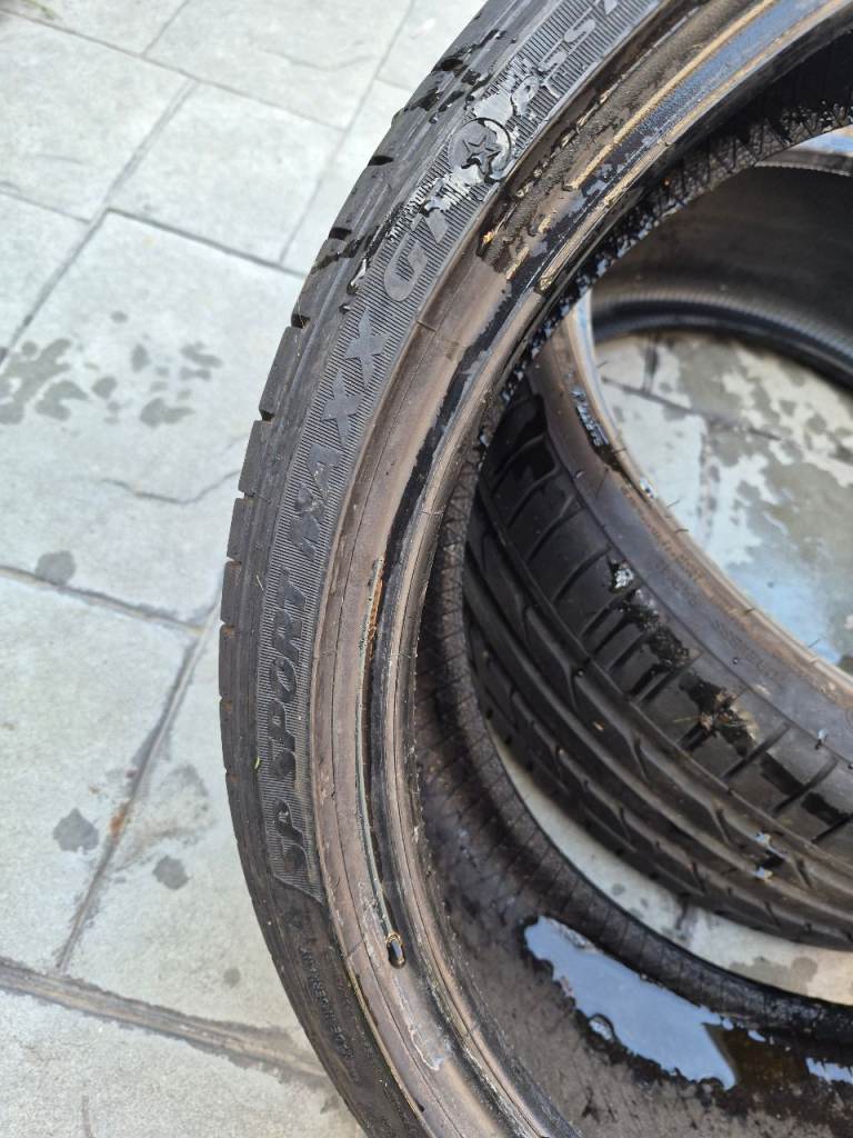Run flat 1xdunlop sp sport and one Bridgestone potenza 